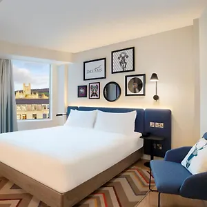 4* 호텔 Hampton By Hilton